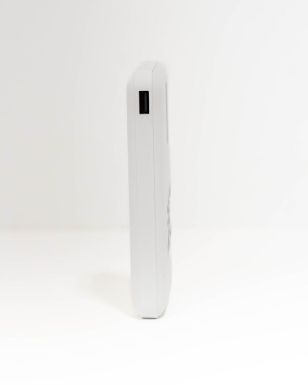 Universal Charger - Image 4